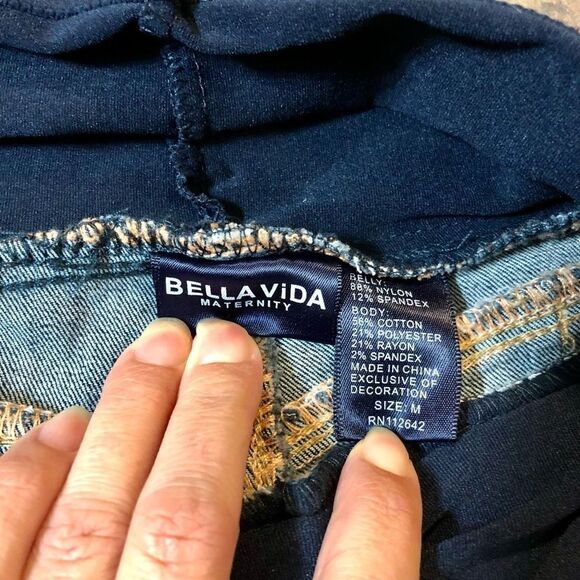 Bella Vida Women’s Maternity Shorts Full Panel Denim Jean Size Medium - Picture 8 of 9